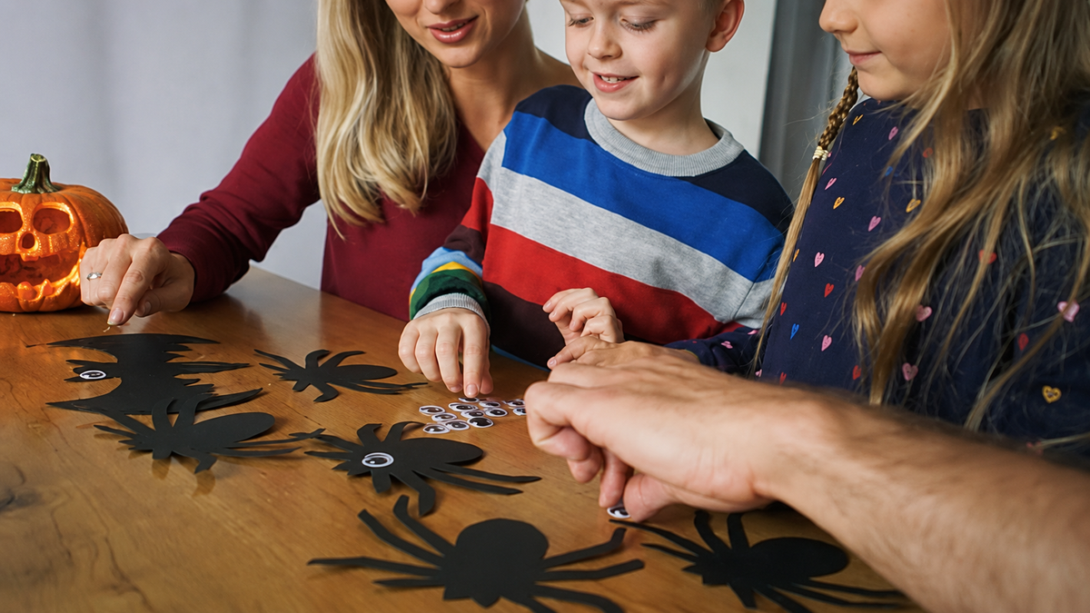 Family Craft Traditions That Turn Ordinary Days Into Learning Memories